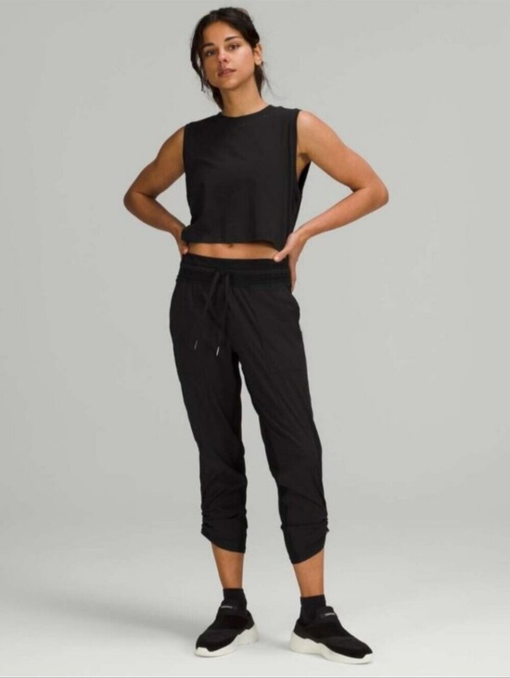 Lululemon Dance Studio Mid Rise Cropped 25" Pants Black Size 8